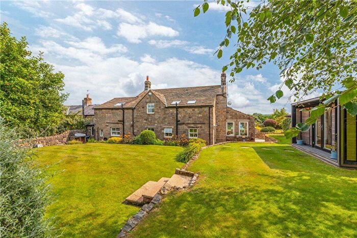 4 Bedroom Link Detached House For Sale In Farnley Lane, Farnley, Otley, North Yorkshire, LS21