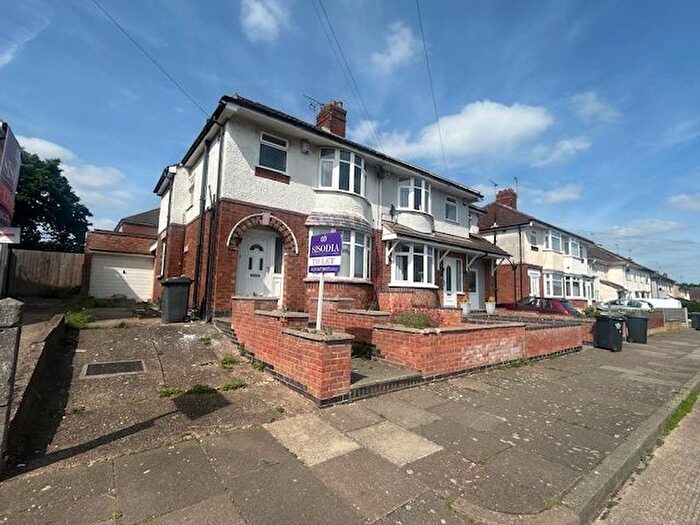 3 Bedroom Semi-Detached House To Rent In Arncliffe Road, Leicester, LE5