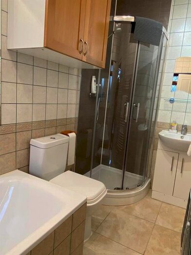 4 Bedroom Property To Rent In Shipman Road, London E16