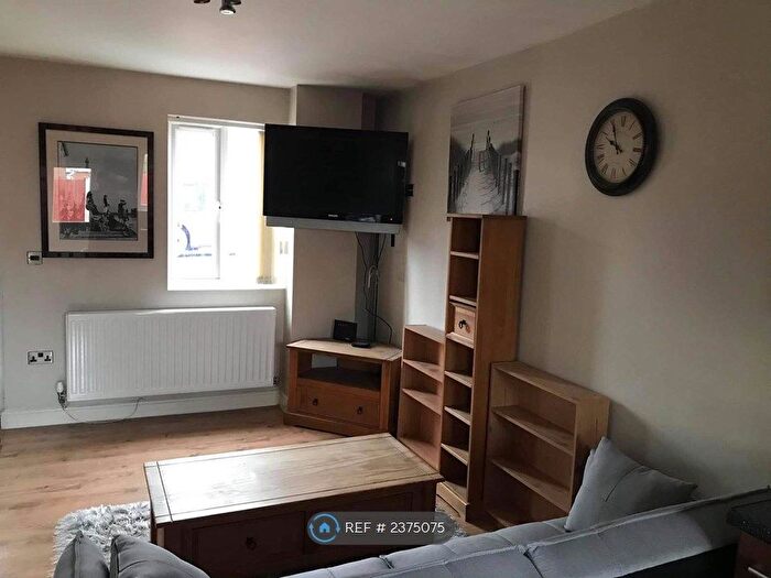 1 Bedroom Semi-Detached House To Rent In Brickfields Road, Worcester, WR4