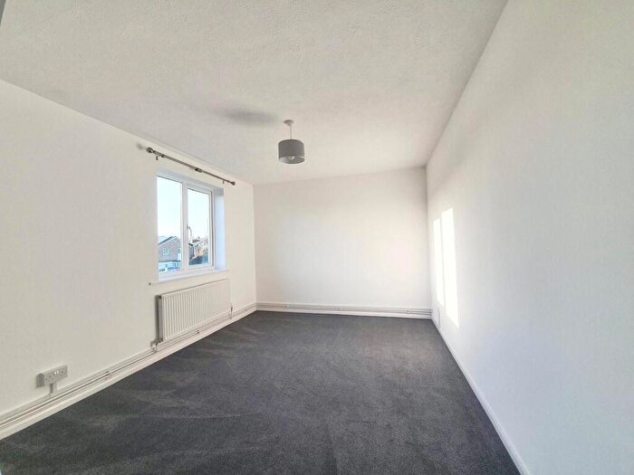 1 Bedroom Apartment For Sale In Chiltern Way, Northampton, NN5
