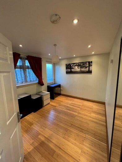 1 Bedroom Flat To Rent In Pembroke Road, Wembley, HA9