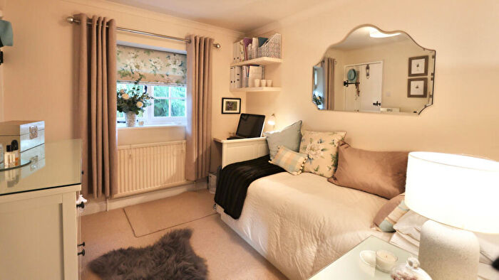 2 Bedroom Cottage To Rent In Chapel Hill, Princes Risborough, HP27