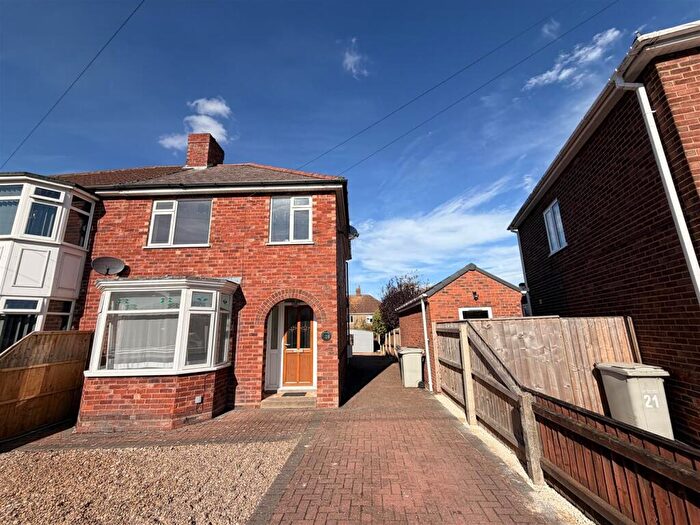 3 Bedroom Semi-Detached House To Rent In Southlands Avenue, Louth, LN11