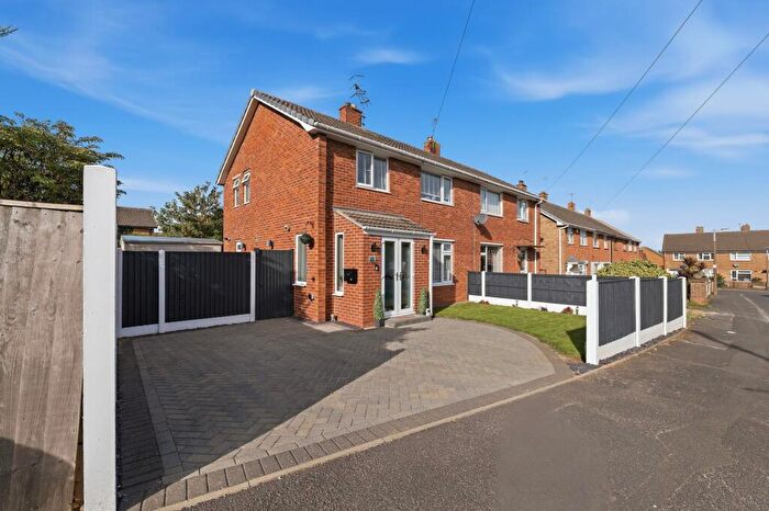 3 Bedroom Semi-Detached House For Sale In Flagholme, Cotgrave, NG12