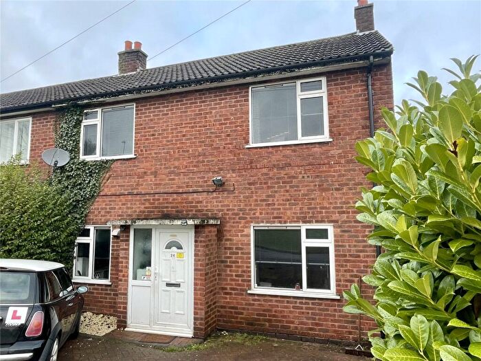 3 Bedroom Semi-Detached House For Sale In St. Nicholas Estate, Baddesley Ensor, Atherstone, Warwickshire, CV9