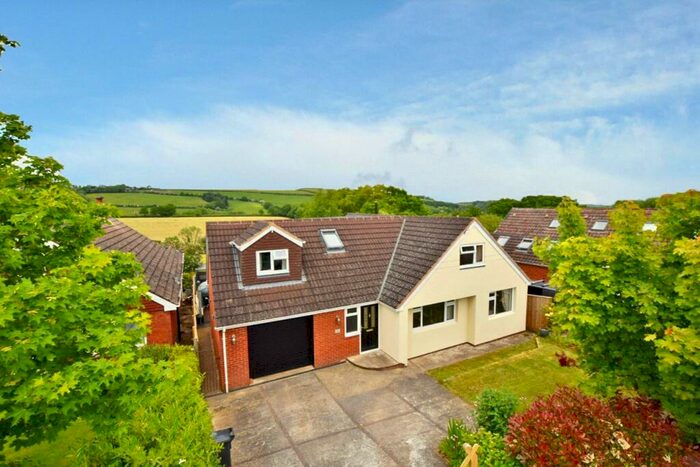 5 Bedroom Detached House For Sale In Whitestone, Exeter, Devon, EX4