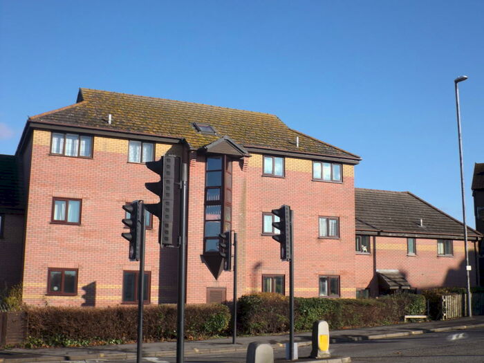 2 Bedroom Flat To Rent In County Street, Totterdown, Bristol, BS4