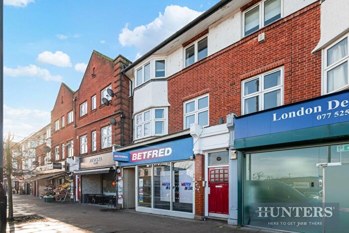 2 Bedroom Flat For Sale In South Ealing Road, London, W5