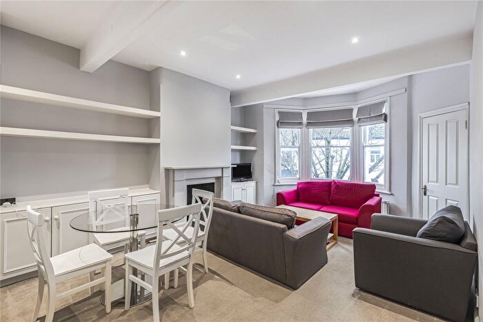 2 Bedroom Flat To Rent In Stephendale Road, Fulham, SW6