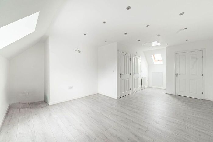 4 Bedroom End Terrace House To Rent In Sutton Road, Headstone, Harrow, HA2