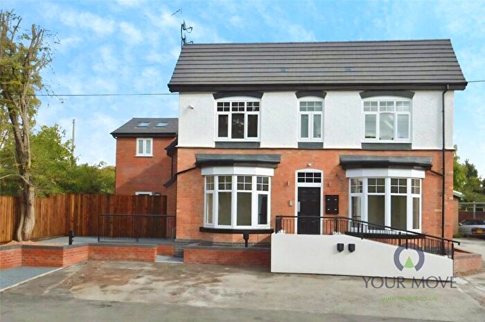 2 Bedroom Flat To Rent In Birmingham Road, Alvechurch, Birmingham, Worcestershire, B48