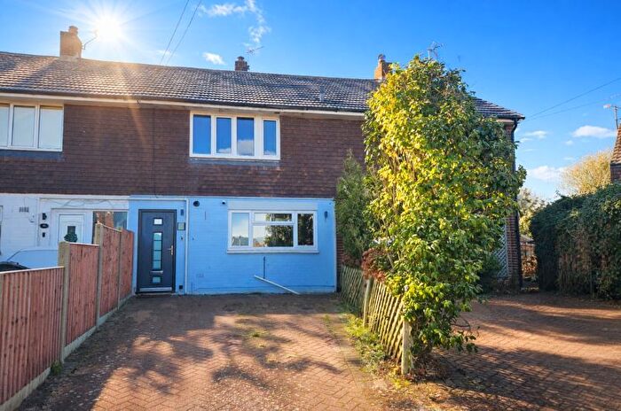 3 Bedroom Terraced House For Sale In Bannister Road, Maidstone, ME14