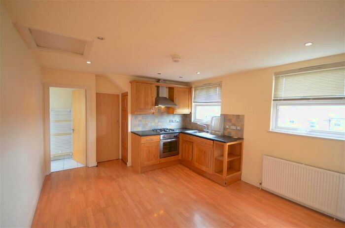 1 Bedroom Flat To Rent In Kilmartin Avenue, London, SW16
