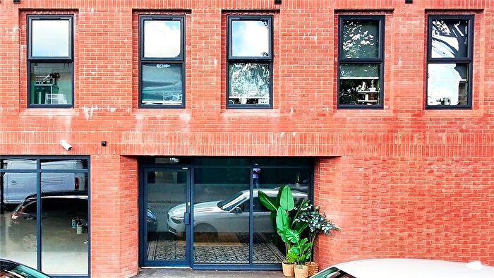 Studio To Rent In - Pershore Road, Stirchley, Birmingham, B30