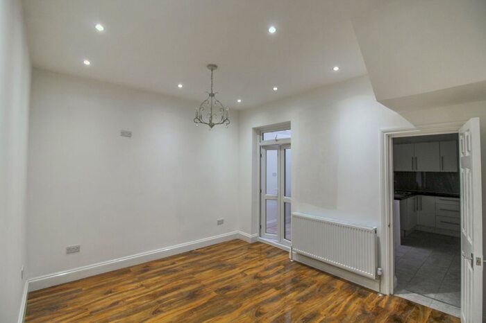 3 Bedroom Terraced House To Rent In Marlow Road, London, E6