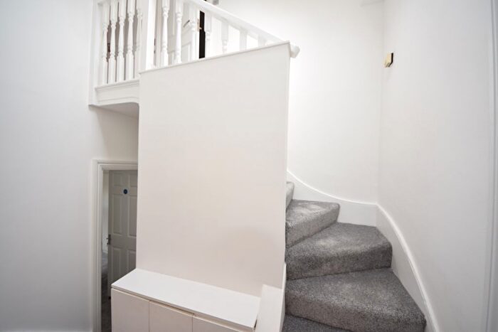4 Bedroom Flat To Rent In Langdon Park Road, Highgate, London, N6