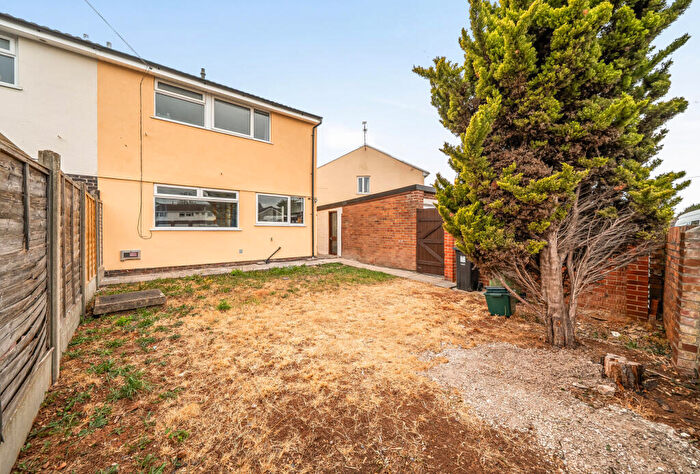 3 Bedroom End Of Terrace House For Sale In Witcombe, Yate, Bristol, Gloucestershire, BS37