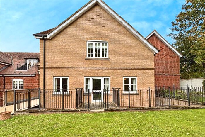 1 Bedroom Apartment For Sale In Mill House, Chantry Court, BA13