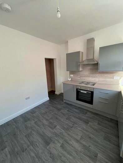 2 Bedroom Property To Rent In Waterbarn Street, Burnley, BB10
