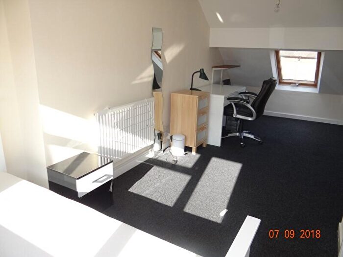 5 Bedroom Terraced House To Rent In Bute Avenue, Lenton, Nottingham, NG7