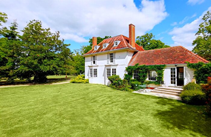 8 Bedroom Detached House For Sale In Manor Road, Dengie, CM0