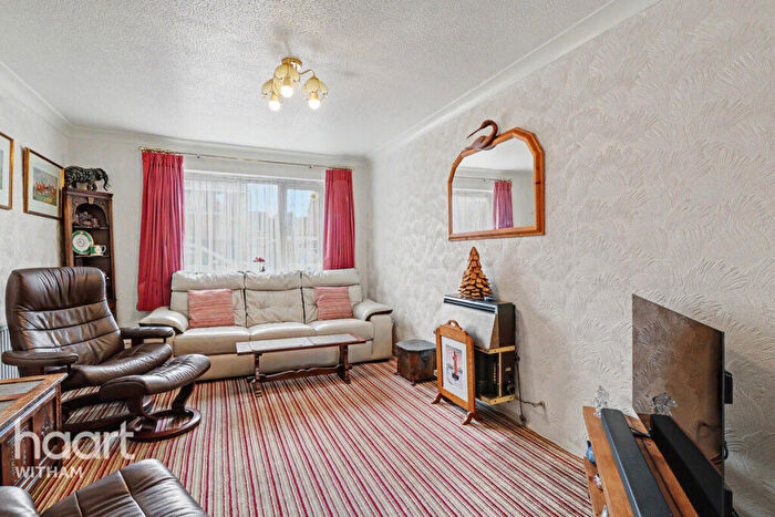 3 Bedroom Semi-Detached House For Sale In Ashby Road, Witham, CM8