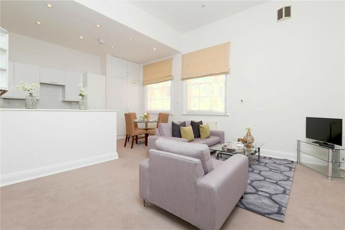 3 Bedroom Flat To Rent In Rodmarton Street, Marylebone, London, W1U