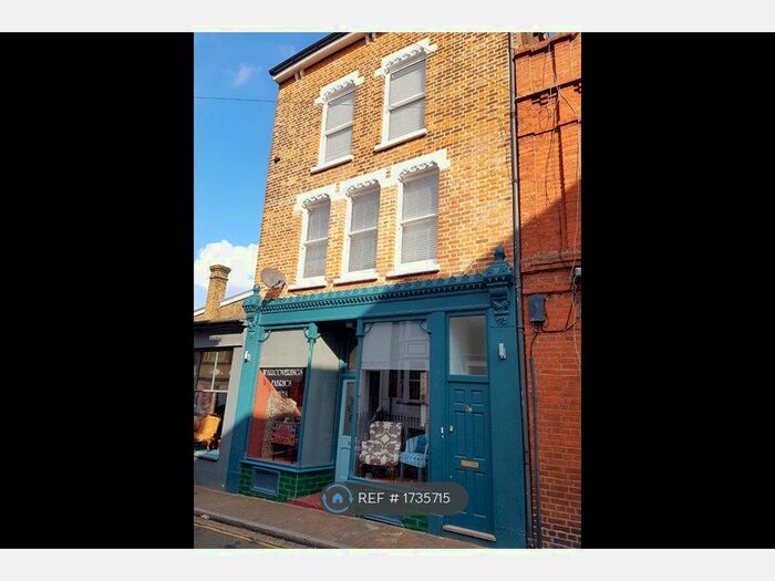 3 Bedroom Flat To Rent In Addington Street, Ramsgate, CT11