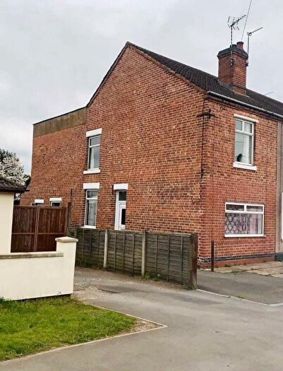 3 Bedroom End Of Terrace House To Rent In Heath Road, Bedworth, Warwickshire, CV12