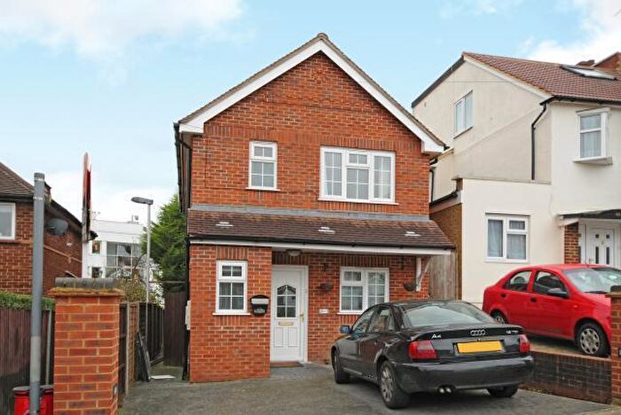 3 Bedroom Detached House To Rent In York Road, Northwood, HA6