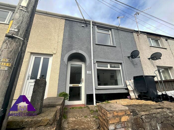 2 Bedroom Terraced House To Rent In Garn Cross, Nantyglo, Ebbw Vale, NP23