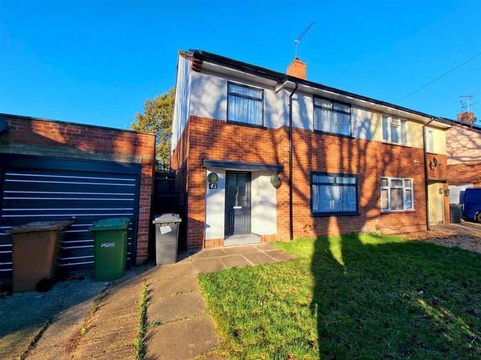 3 Bedroom Property To Rent In Chestnut Avenue, Dogsthorpe, Peterborough, PE1