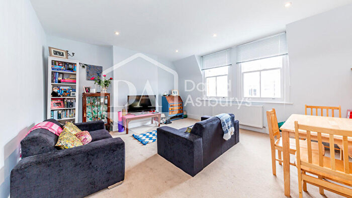 2 Bedroom Apartment To Rent In Broadway Parade, Crouch End, London, N8