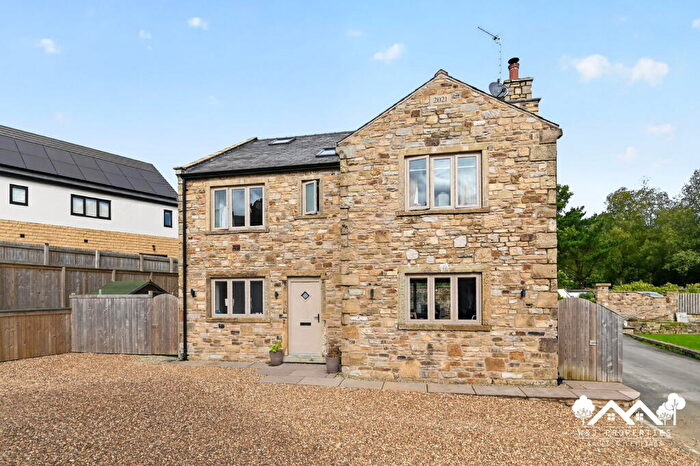 4 Bedroom Detached House For Sale In Colliery Fold, Oswaldtwistle, Accrington, BB5