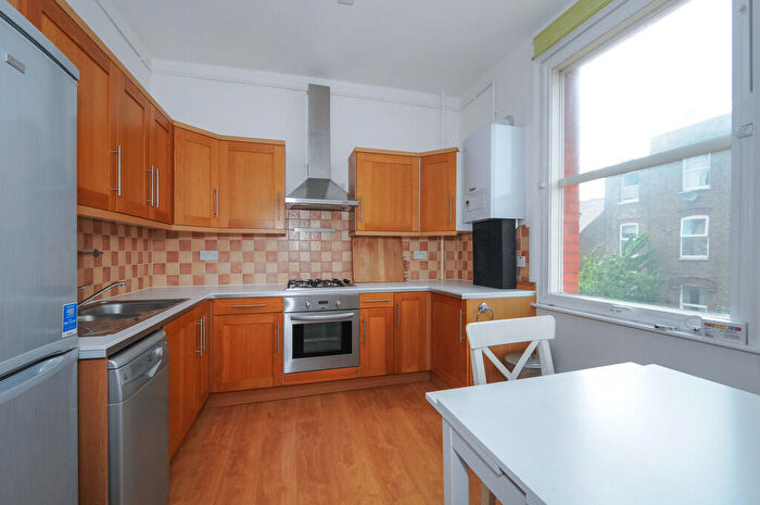 1 Bedroom Flat To Rent In Lidyard Road, Archway, N19