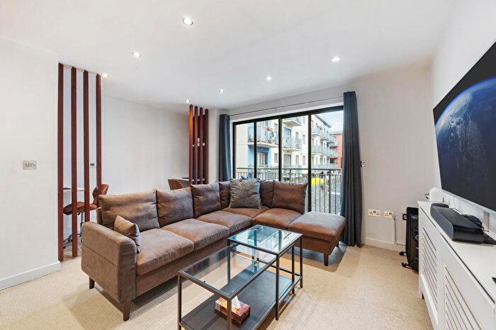 2 Bedroom Flat To Rent In Spring Place, Barking, IG11