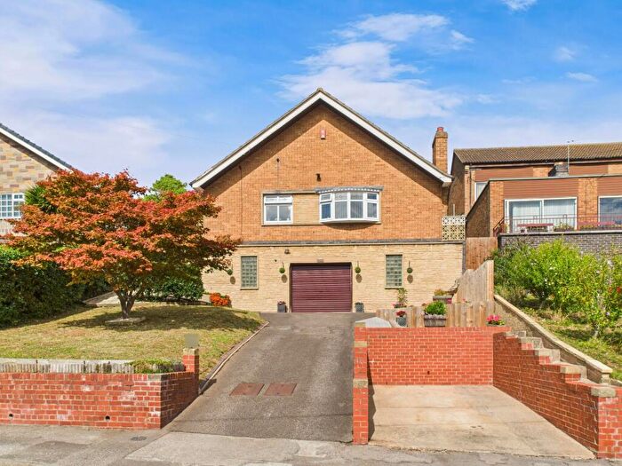 4 Bedroom Detached Bungalow For Sale In Mays Avenue, Carlton, Nottingham, NG4