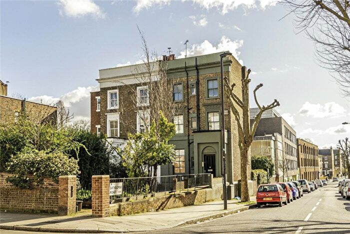 1 Bedroom End Of Terrace House To Rent In Leighton Road, Kentish Town, NW5