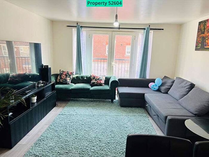 2 Bedroom Flat For Sale In Flat, Wilson Court, Allenby Road, London, SE28