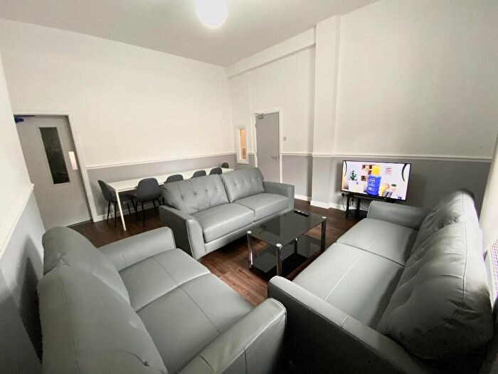 10 Bedroom House Of Multiple Occupation To Rent In Upper Parliament Street, Liverpool, Merseyside, L8