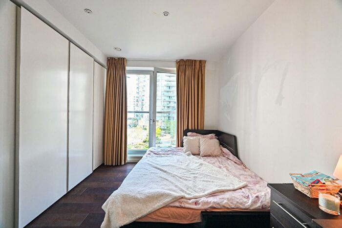 2 Bedroom Flat For Sale In Baltimore Wharf, Canary Wharf, London, E14