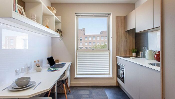 Studio To Rent In Kings Road, Reading, RG1