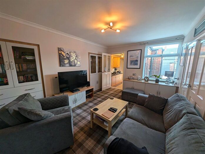 3 Bedroom Flat To Rent In Milton Terrace, North Shields, NE29