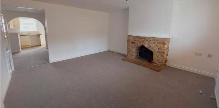 3 Bedroom House To Rent In The Hollow, Twerton, BA2
