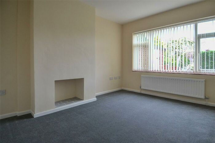 3 Bedroom Semi-Detached House To Rent In Harport Road, Redditch, B98