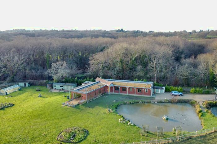 3 Bedroom Detached Bungalow For Sale In Studdens Lane, Trolliloes, BN27