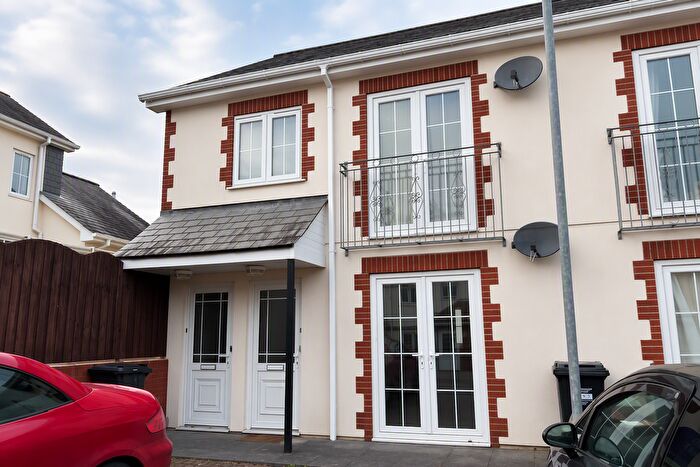 1 Bedroom Flat To Rent In The Square, Truro, TR2
