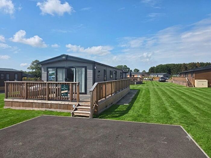 2 Bedroom Lodge For Sale In Malton Road, Pickering, YO18