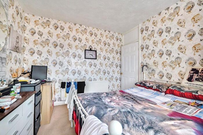 3 Bedroom Terraced House For Sale In The Scotchill, Coventry, CV6